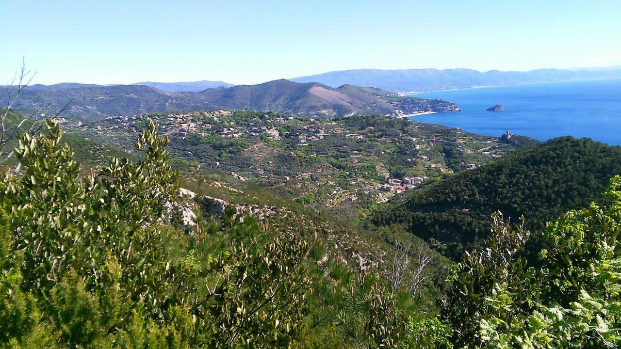 Pedalando Sul Mare Villa Finale Ligure Exterior photo