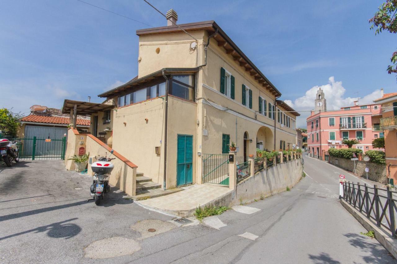 Pedalando Sul Mare Villa Finale Ligure Exterior photo